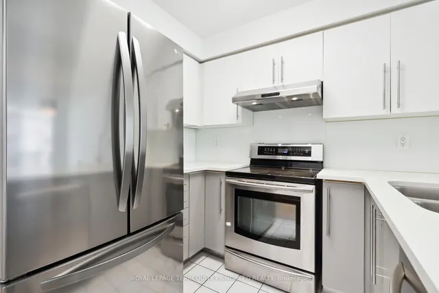 Additional image 9 of 942 Yonge St Unit 418