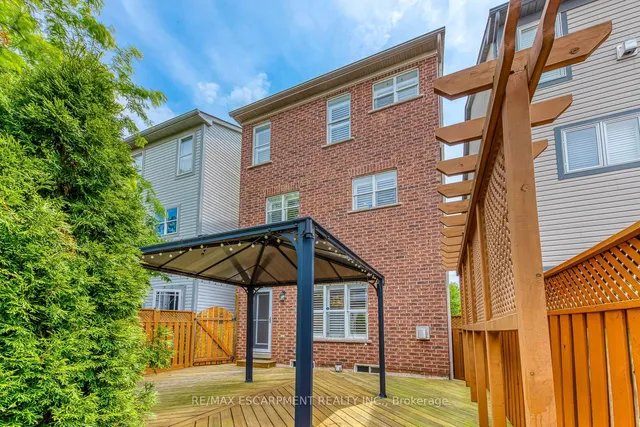 Additional image 43 of 249 Roxton Rd