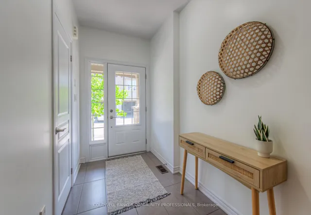 Additional image 5 of 215 Dundas St Unit 38