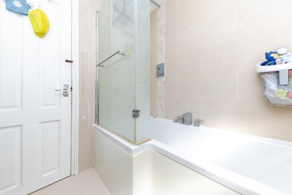 Additional image 12 of Hollybush Lane, Welwyn Garden City