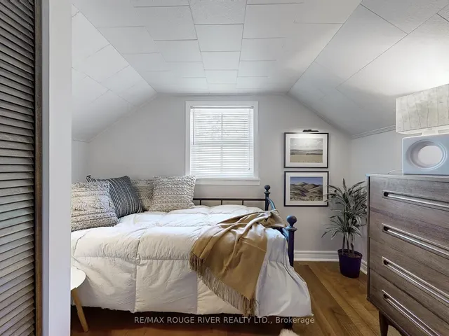 Additional image 33 of 15 White Ave