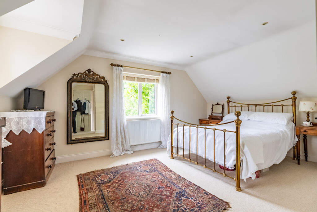 Additional image 8 of The Hill, Wheathampstead, St. Albans, Hertfordshire, AL4