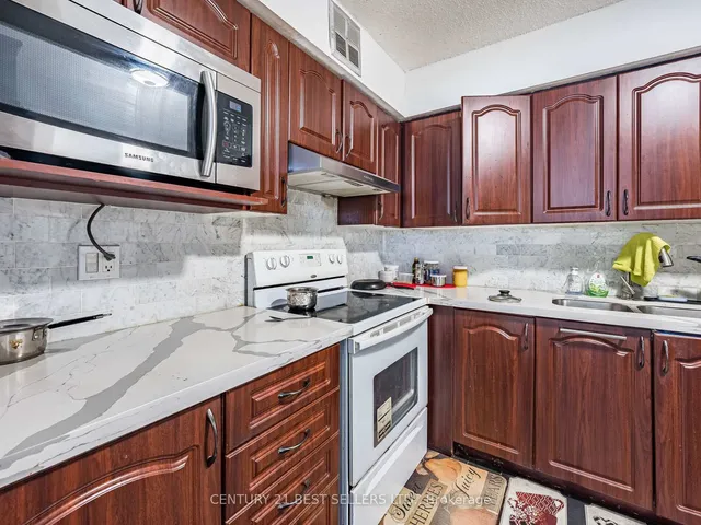 Additional image 18 of 3380 Eglinton Ave Unit 1410