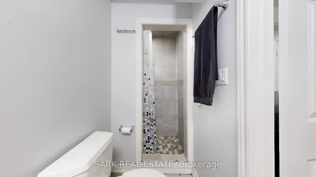 Additional image 36 of 203 Sherwood Rd