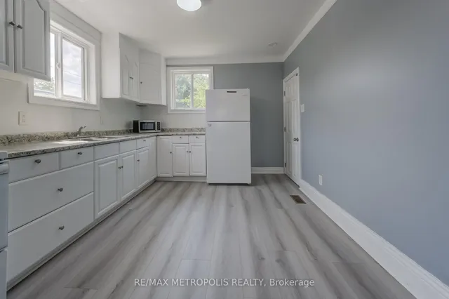 Additional image 11 of 157 KENILWORTH Ave