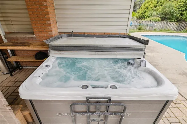 Additional image 46 of 755 Parker Cres