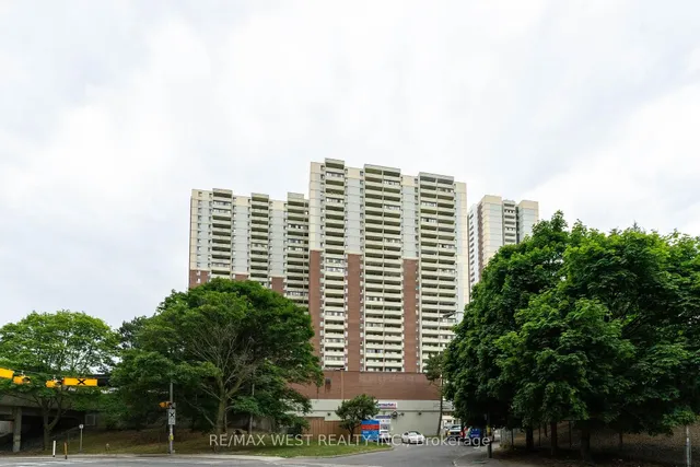 Additional image 2 of 5 Massey Sq Unit PH5