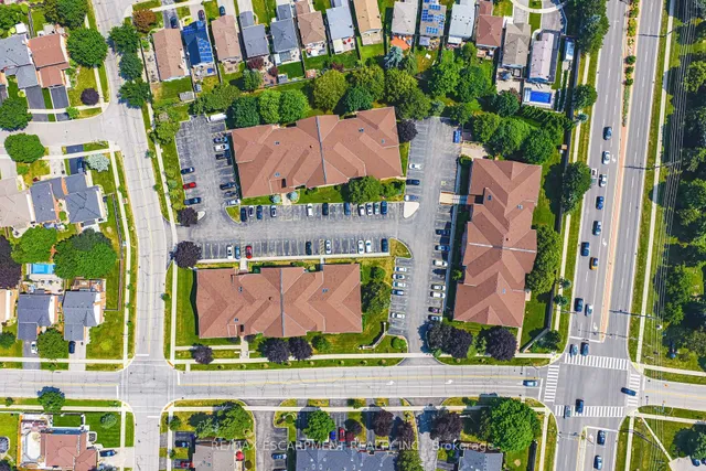 Additional image 35 of 3050 Pinemeadow Dr Unit 6