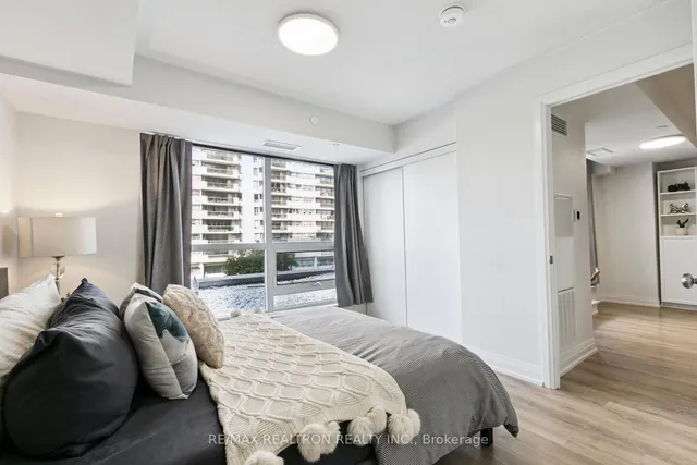 Additional image 5 of 20 Meadowglen Pl Unit 232