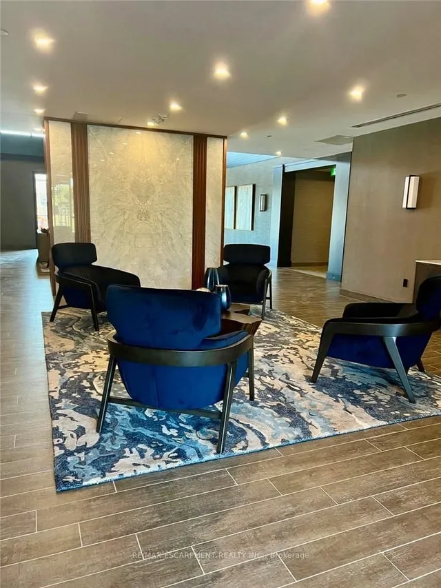 Additional image 7 of 460 Dundas St Unit 703