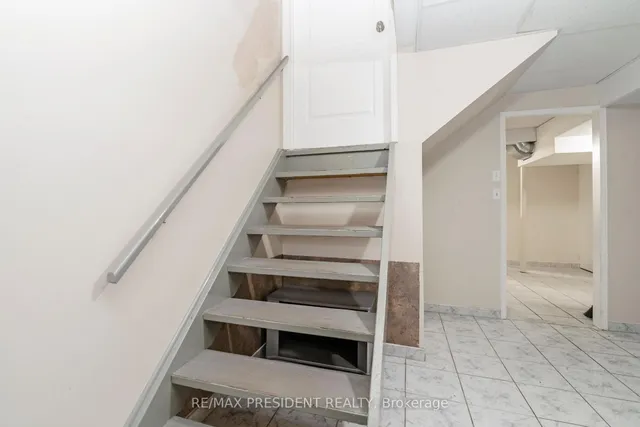 Additional image 32 of 41 Rangeland Rd