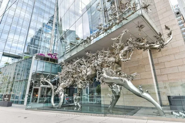 Additional image 20 of 180 University Ave Unit 4704