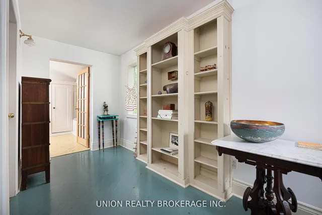 Additional image 30 of 32B Victoria Park Ave