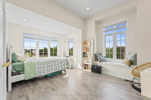 Additional image 27 of 2 Severin St