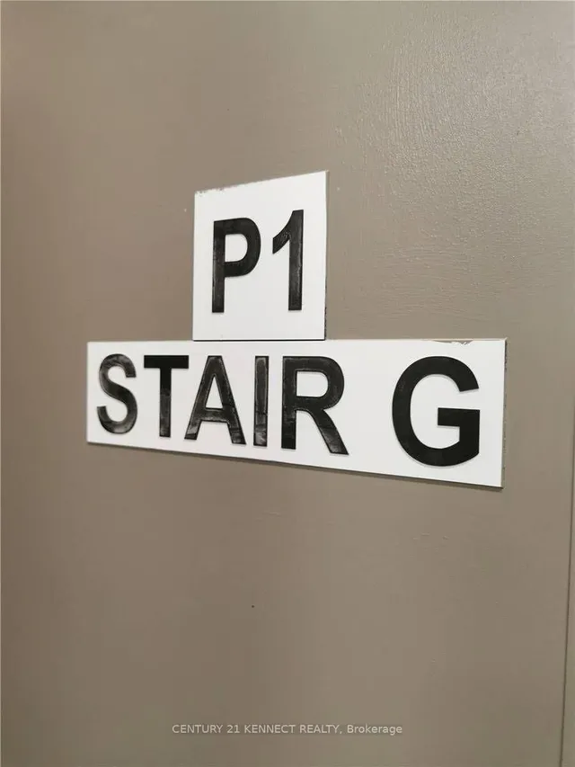 Additional image 30 of 60 George Butchart Dr Unit TH 3