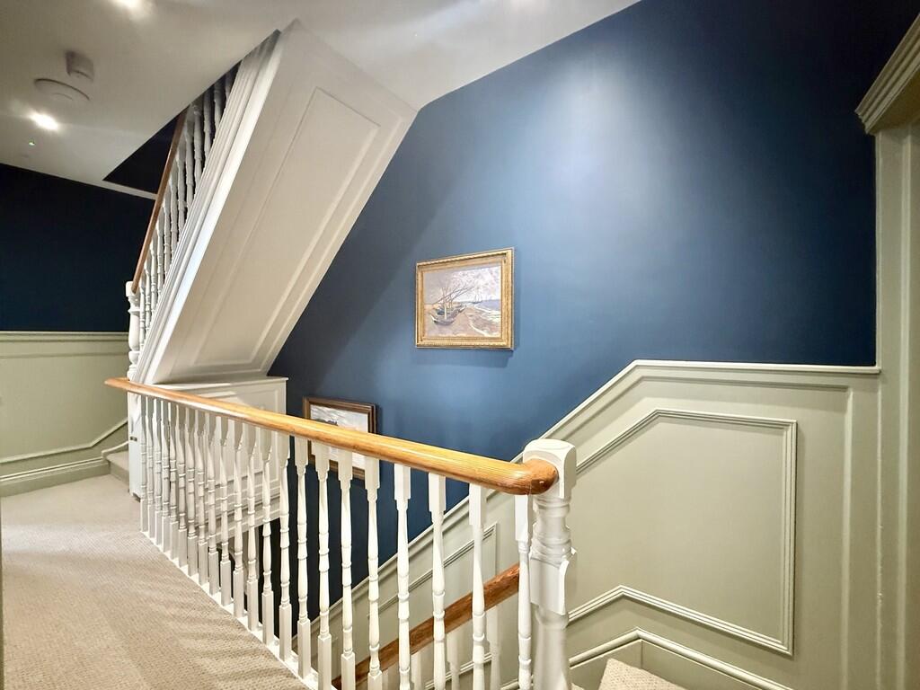 Additional image 9 of Hendford Hill