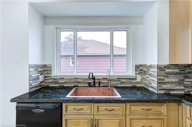 Additional image 16 of 49 Harmony Ave