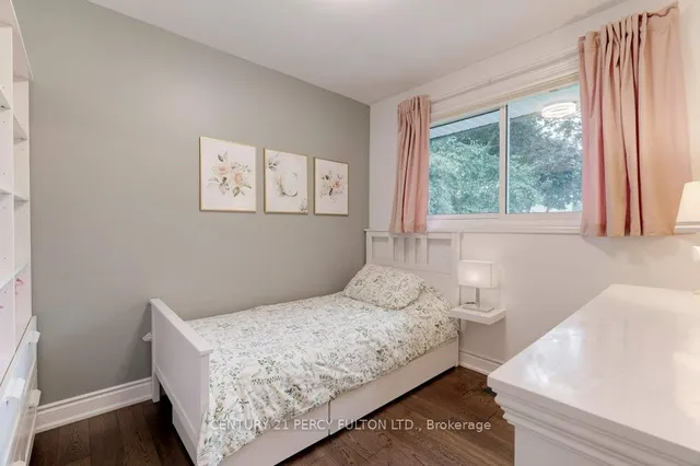 Additional image 23 of 4499 Hawthorne Dr