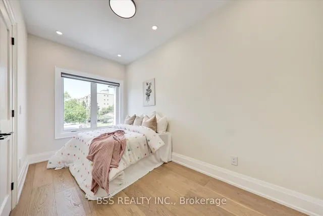 Additional image 10 of 245 Ferris Rd