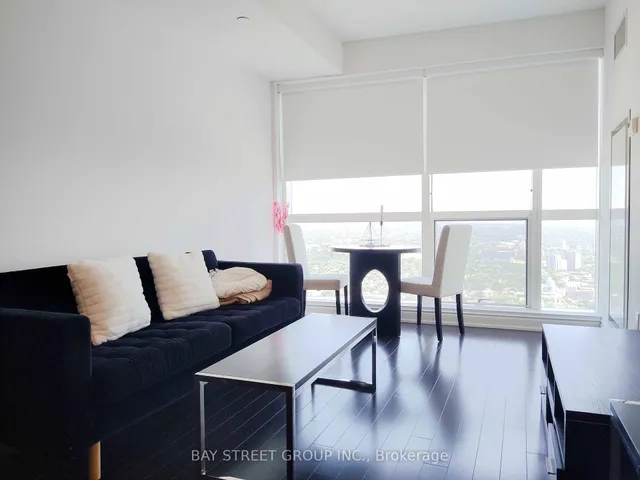 Additional image 8 of 388 Yonge St Unit 6704