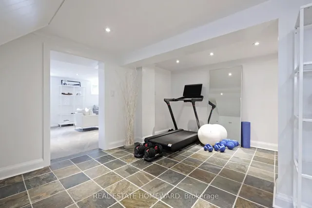 Additional image 10 of 49 Greenfield Dr