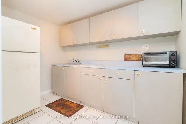 Additional image 36 of 16 Drury Cres