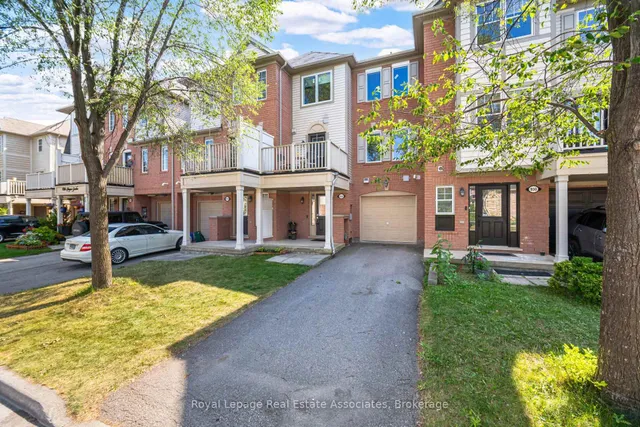 932 Burgess Gdns