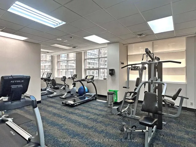 Additional image 31 of 736 Bay St Unit 1009