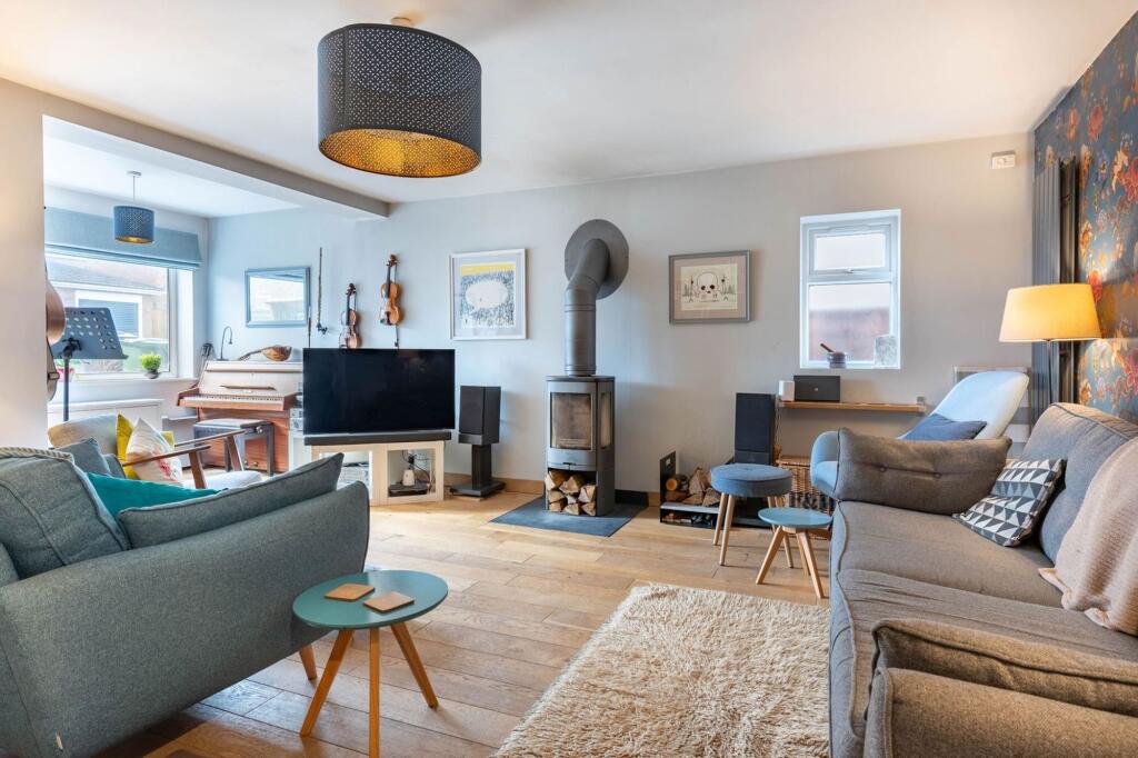 Additional image 4 of Margesson Drive, Barnt Green, B45