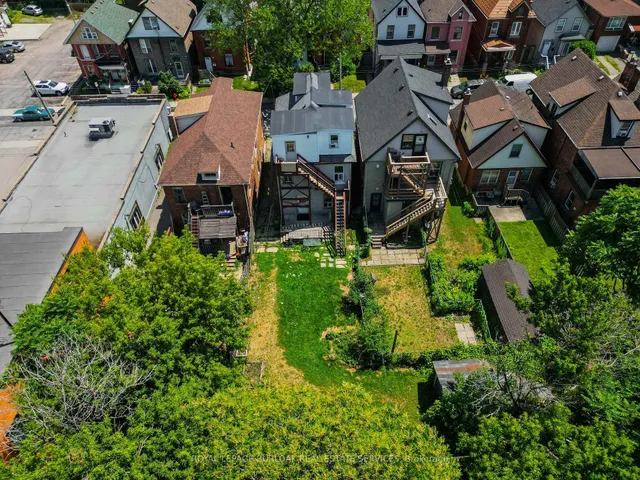 Additional image 39 of 22 Myrtle Ave