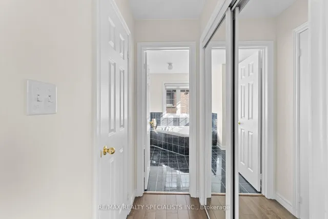 Additional image 21 of 2 Severin St