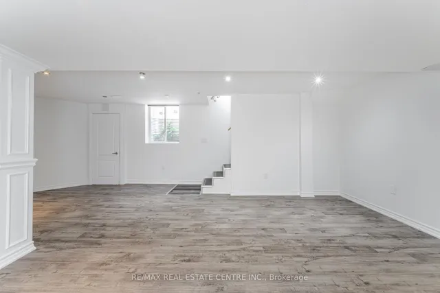 Additional image 41 of 6 Baccarat Cres