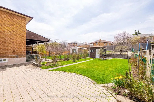Additional image 38 of 28 Clubhouse Crt