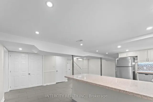 Additional image 42 of 3 Gervais Dr