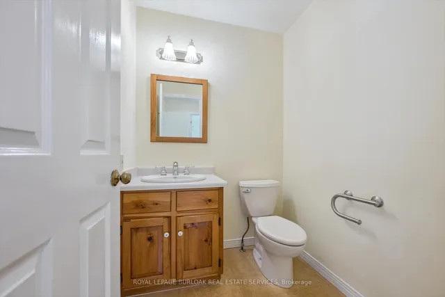 Additional image 24 of 80 Mae Crt