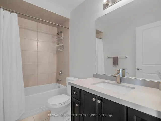 Additional image 22 of 99 Penny Lane