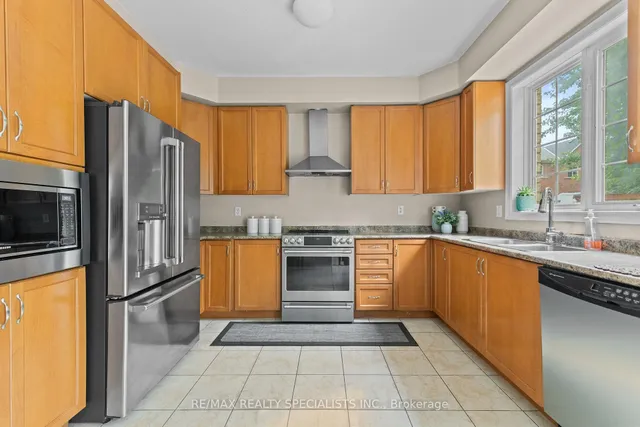 Additional image 9 of 8 Klondike Tr