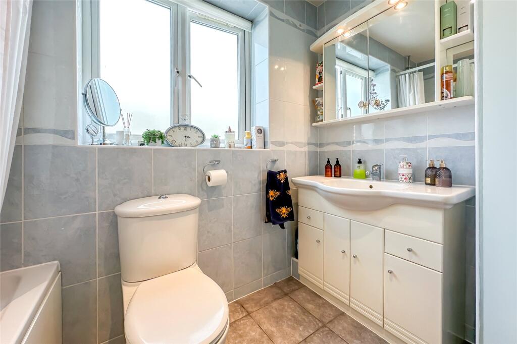 Additional image 19 of North Close, St. Albans, Hertfordshire, AL2