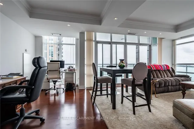 Additional image 8 of 360 Pearl St Unit 1303