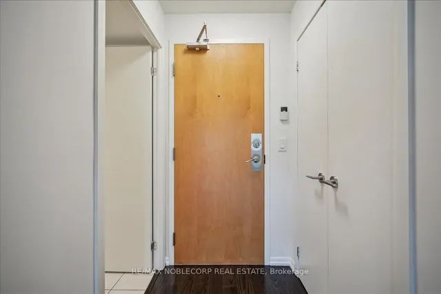 Additional image 6 of 185 Legion Rd Unit 1403