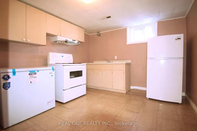 Additional image 14 of 52 Greendowns Dr