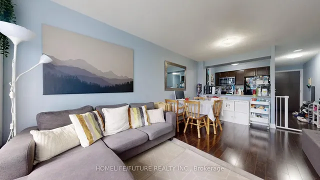 Additional image 15 of 135 Village Green Sq Unit 219