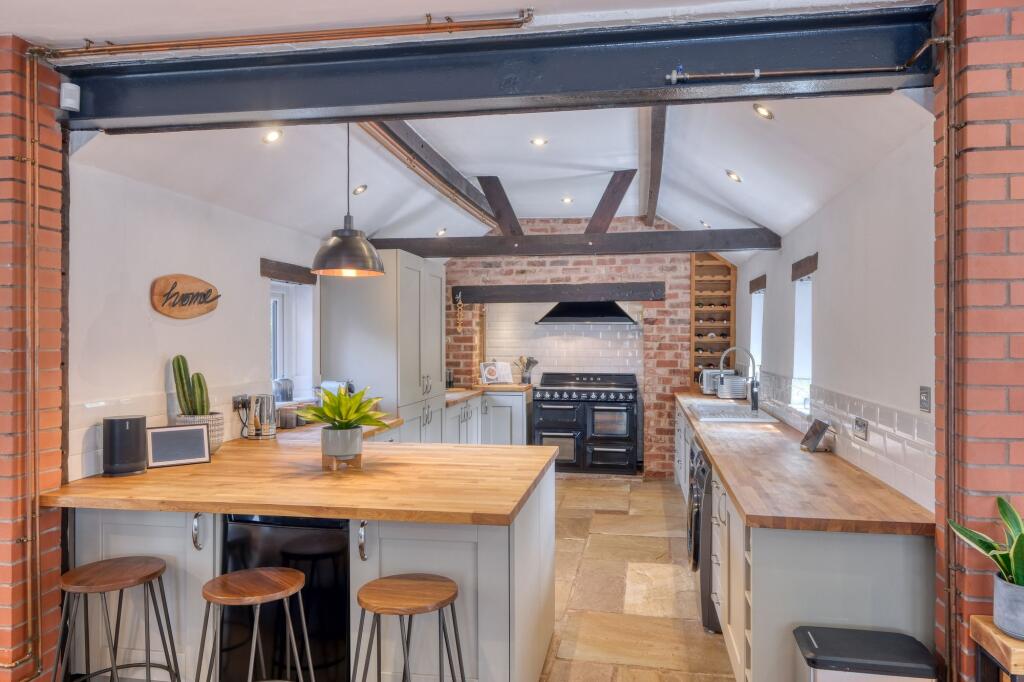 Additional image 26 of Birmingham Road, Marlbrook, B61