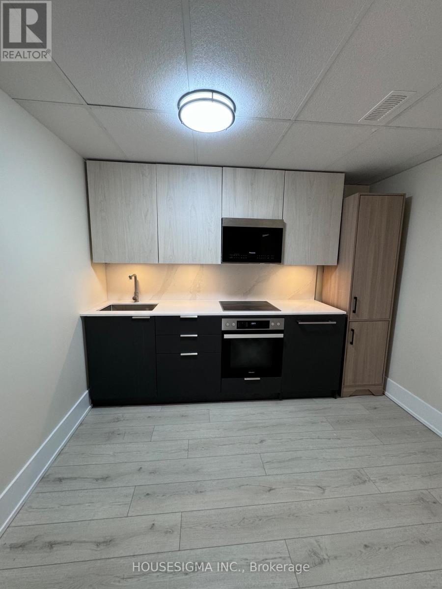 35 ASTERWIND CRESCENT|Brampton (Sandringham-Wellington), Ontario L6R1V8