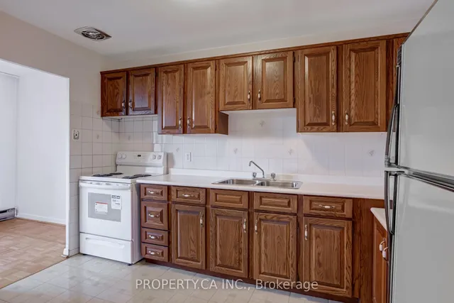 Additional image 10 of 1660 Bloor St Unit 803