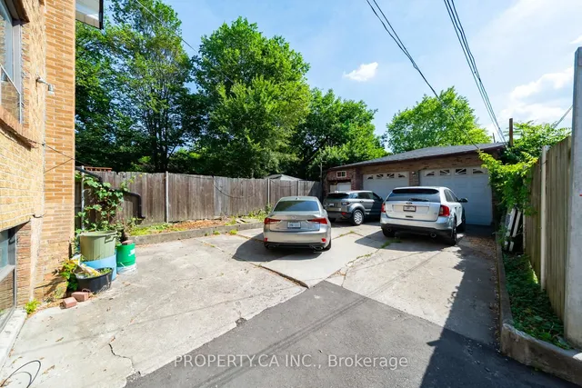 Additional image 27 of 35 Pinewood Ave