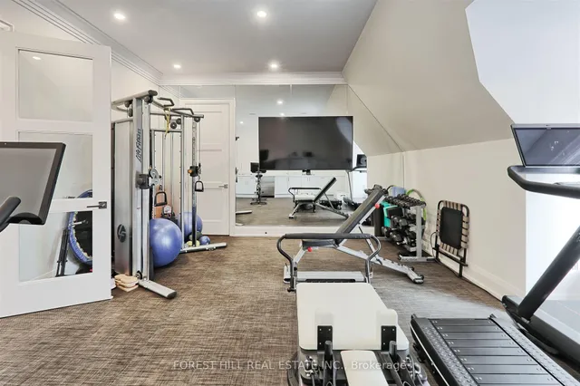 Additional image 30 of 8 Hillholm Rd