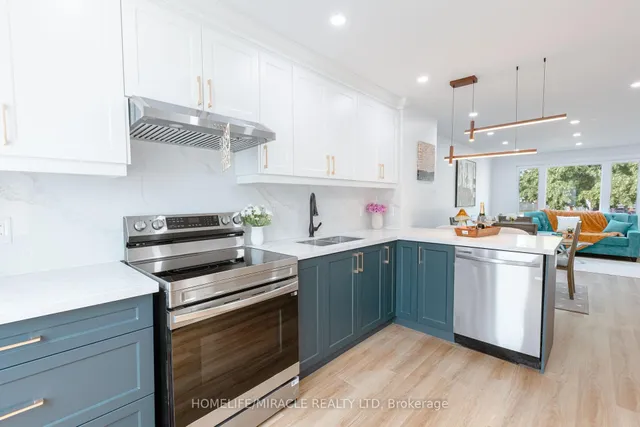 Additional image 17 of 3594 Laddie Cres