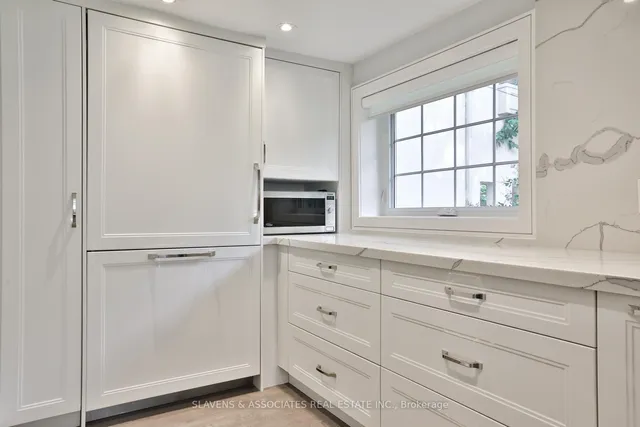 Additional image 11 of 405 Richview Ave