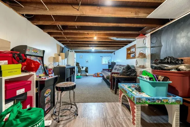 Additional image 34 of 33 MILES St